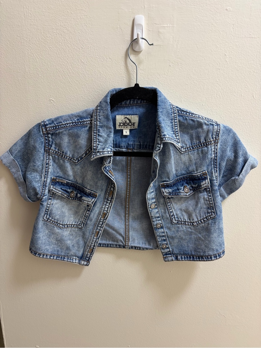 Jordache Y2K and Acid Washed Light Blue Cropped Denim Jacket for Women